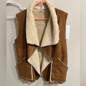Faux Fur Vest‎